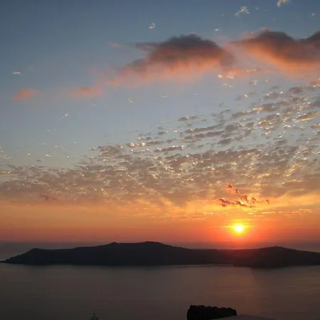 Irida - Santorini 4*
