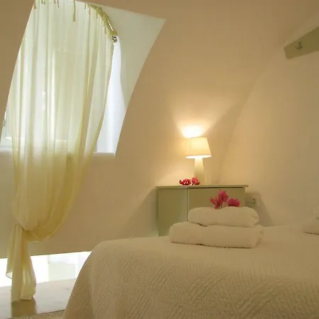 Irida - Santorini Pensionat