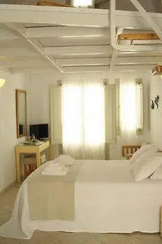 Irida - Santorini Imerovigli (Santorini)